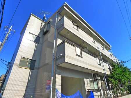 ラフィーネ北綾瀬外観写真