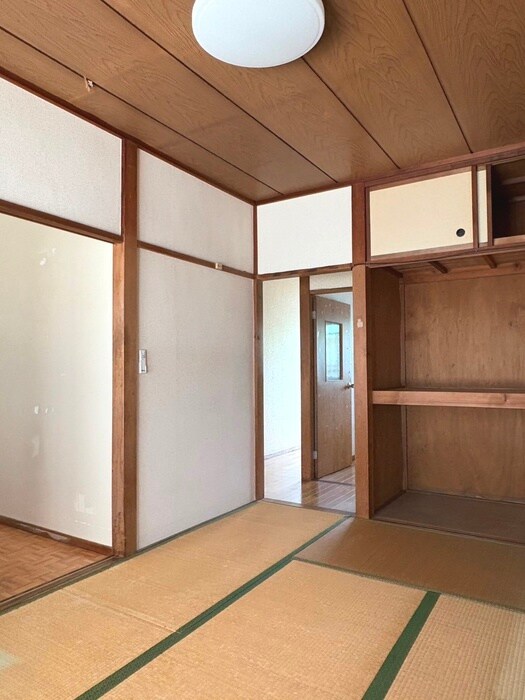 物件内観写真4　(居室)