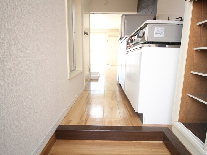 物件内観写真19　(玄関)