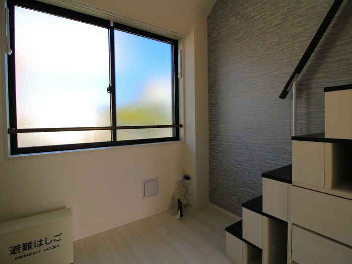 物件内観写真9　(居室)