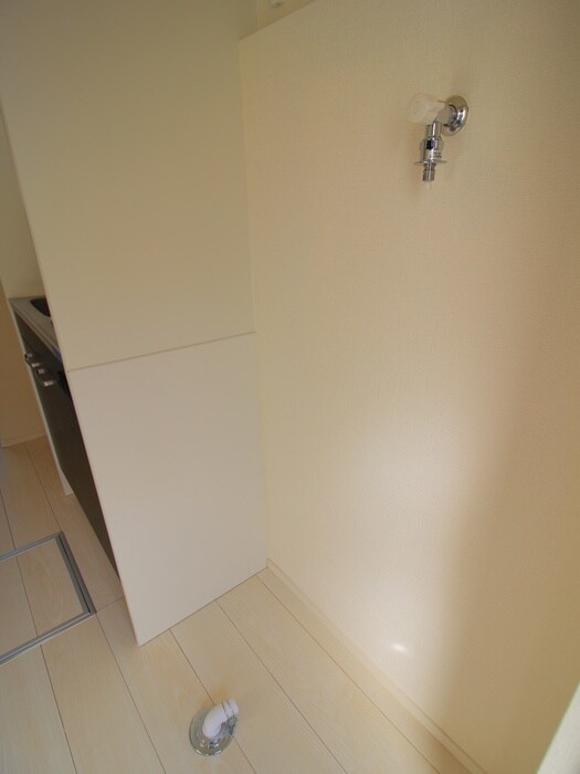 物件内観写真19　(洗濯機置場)