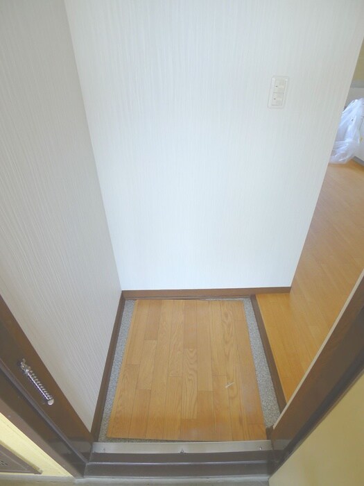 物件内観写真15　(廊下)