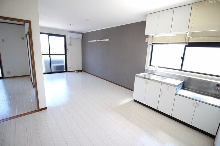 物件内観写真8　(居室)