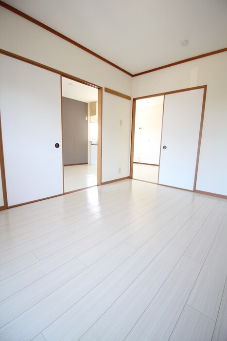 物件内観写真11　(居室)