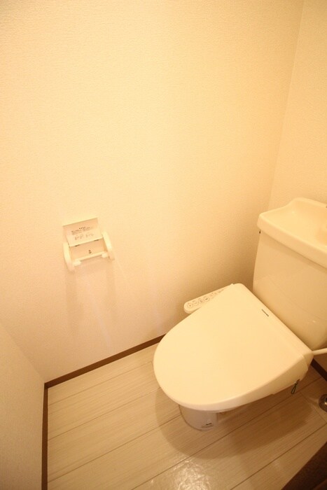 物件内観写真16　(トイレ)