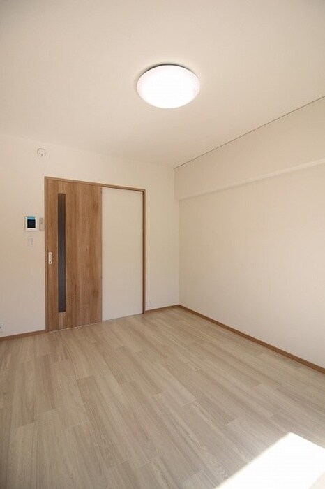 アゼ－ルリド－マンションの居室