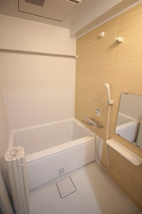 アゼ－ルリド－マンションのバス