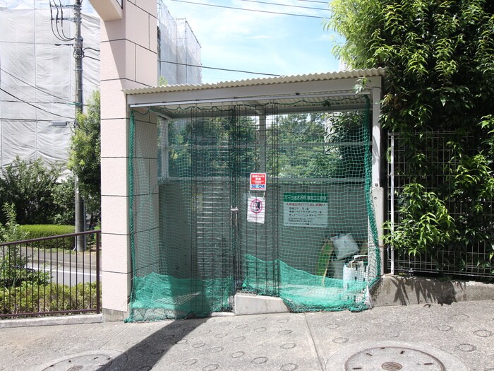 物件外観写真4　(建物設備)