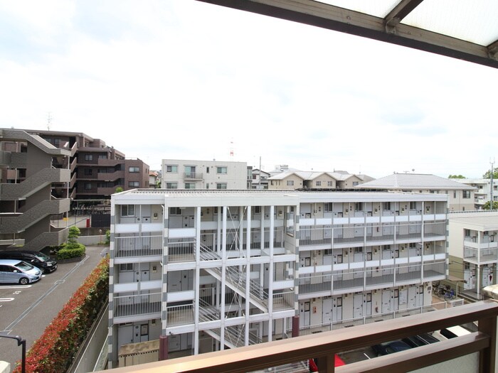 物件内観写真16　(室内からの展望)