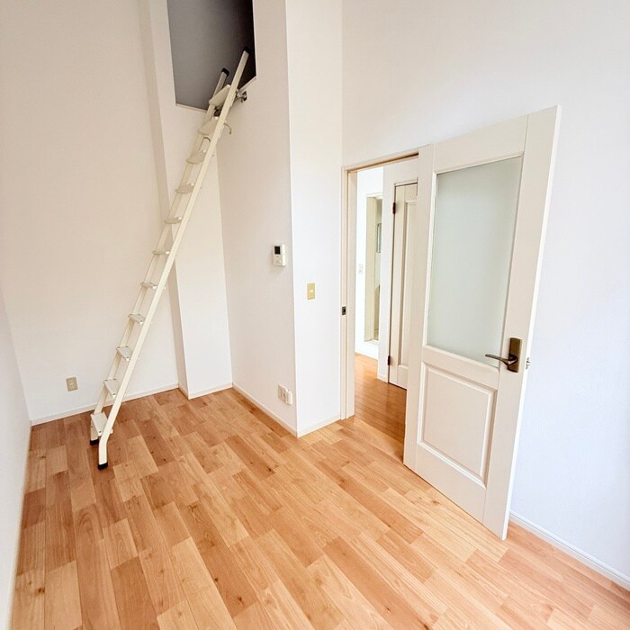 物件内観写真9　(居室)