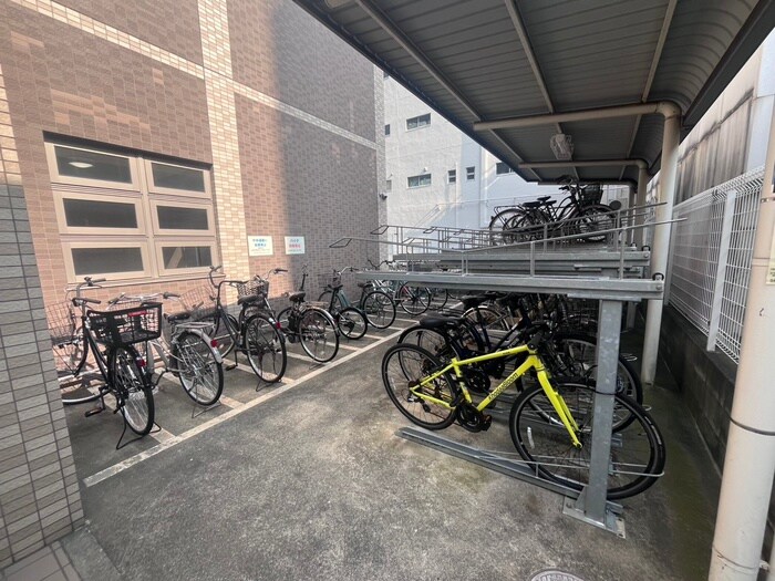 物件外観写真6　(駐輪場)