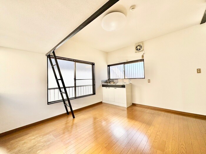 物件内観写真4　(居室)