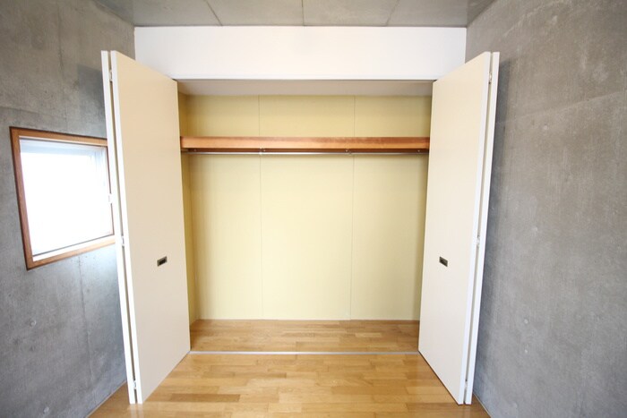 物件内観写真13　(収納)