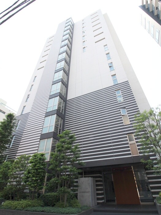 物件外観写真5　(エントランス部分)