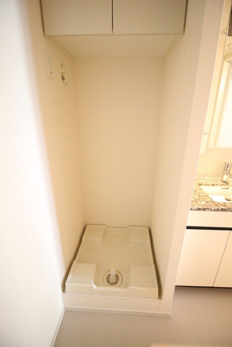 物件内観写真14　(洗濯機置場)