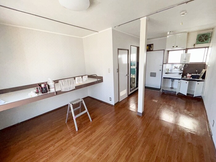 物件内観写真8　(居室)