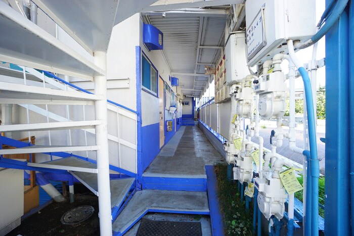 物件外観写真3　(エントランス部分)