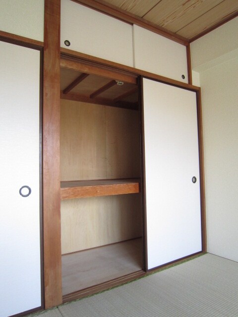 物件内観写真10　(収納)