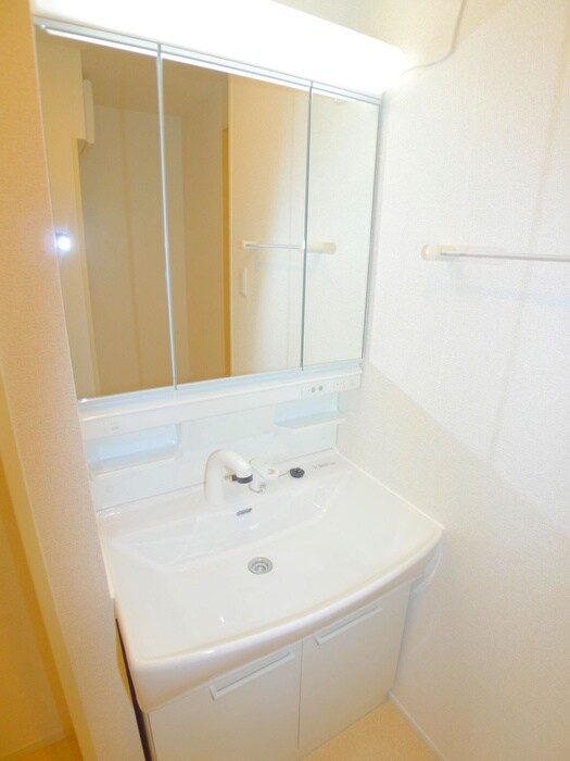 物件内観写真13　(洗面)