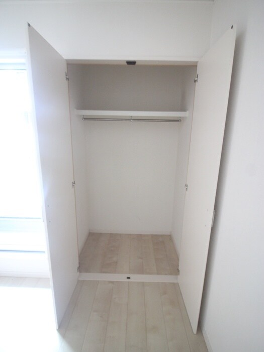 物件内観写真15　(収納)