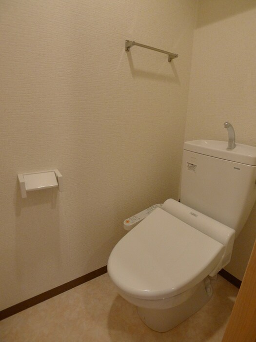 物件内観写真11　(トイレ)