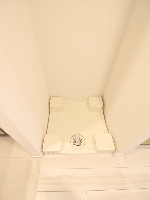 物件内観写真12　(洗濯機置場)