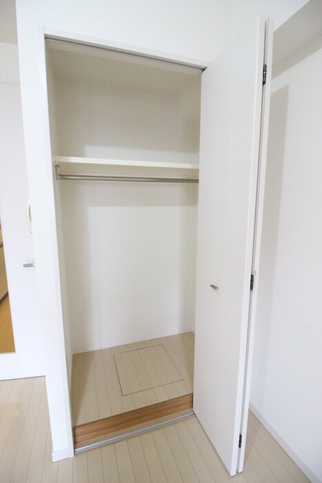物件内観写真8　(収納)