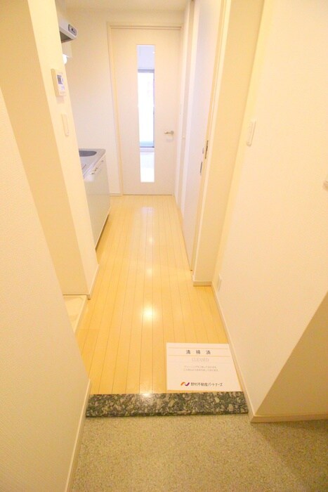 物件内観写真14　(廊下)