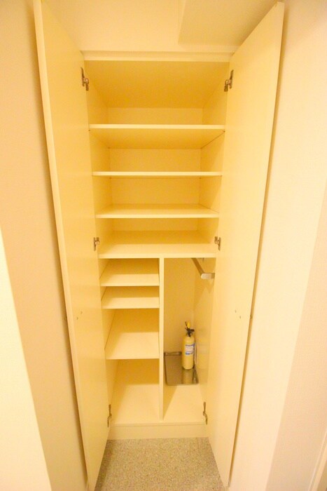 物件内観写真15　(靴箱)