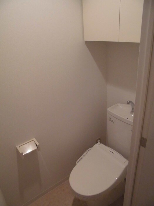 物件内観写真16　(トイレ)