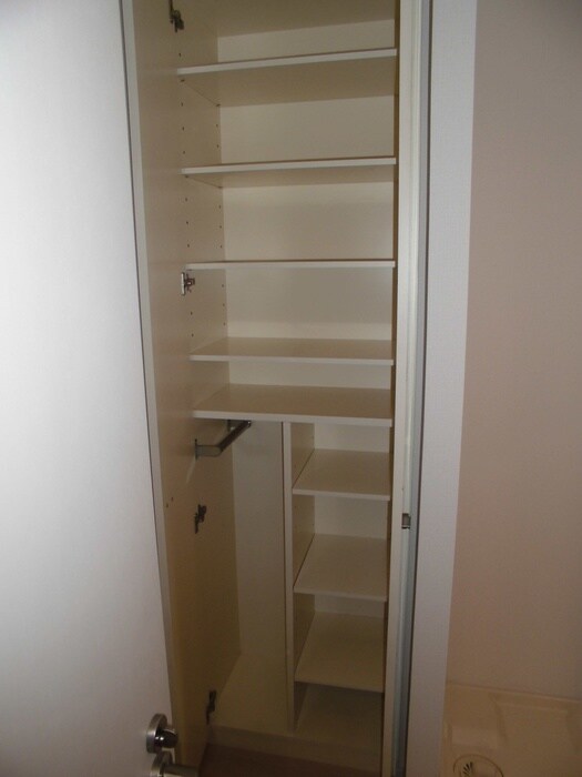 物件内観写真19　(収納)