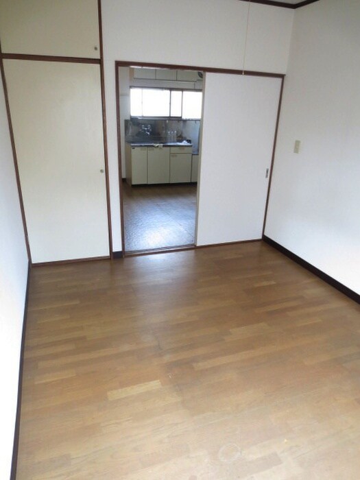 物件内観写真5　(居室)