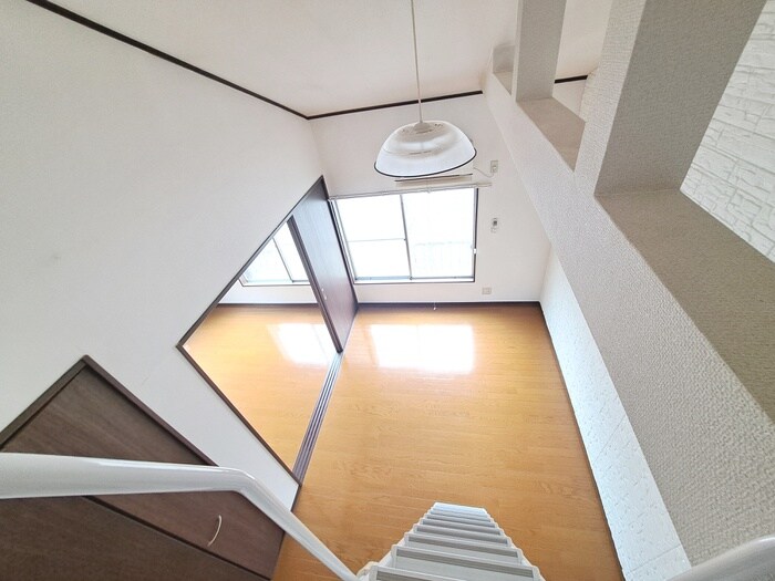 物件内観写真9　(居室)