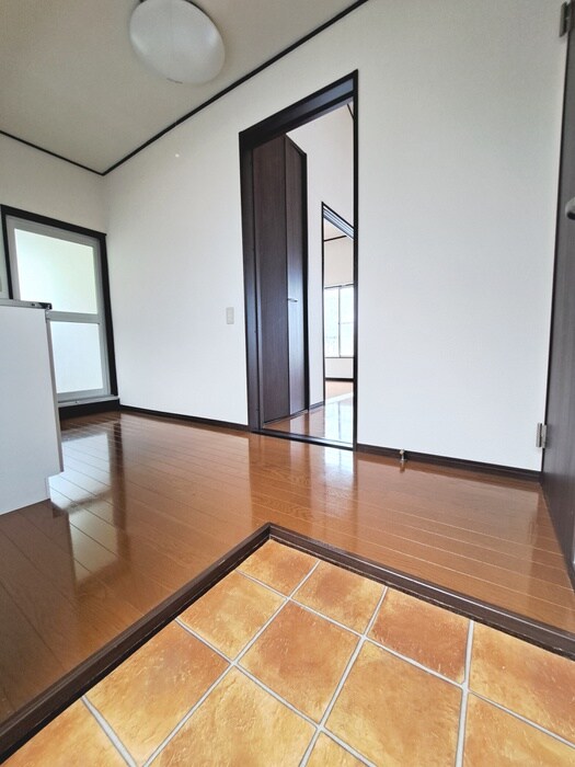 物件内観写真22　(玄関)