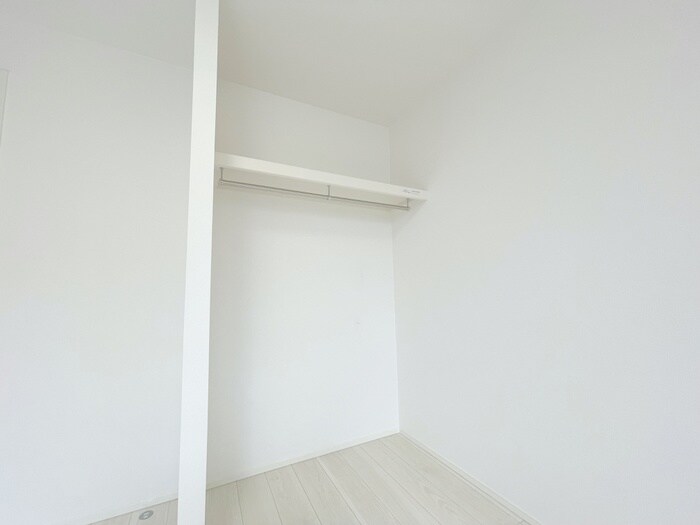 物件内観写真16　(収納)