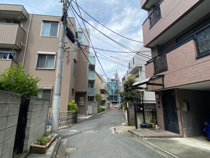 物件外観写真6　(周辺環境)