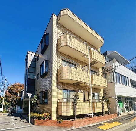 メゾンラマール外観写真