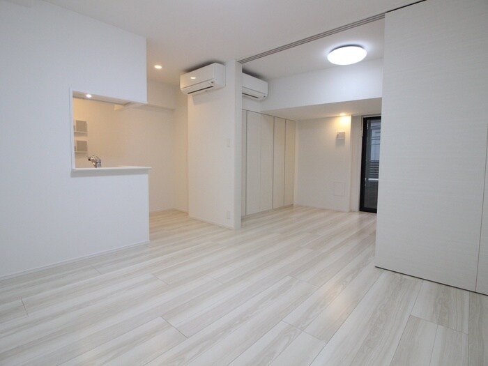 物件内観写真8　(居室)