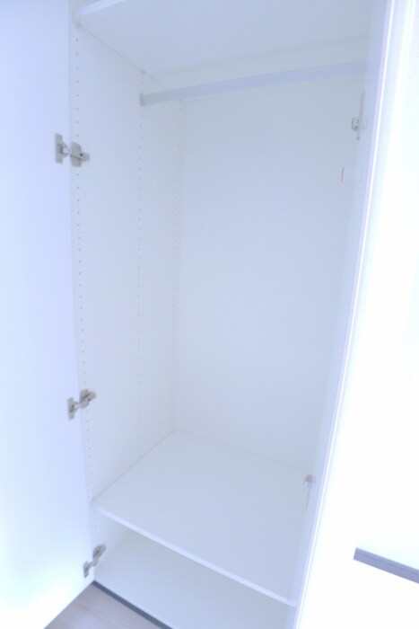 物件内観写真15　(収納)