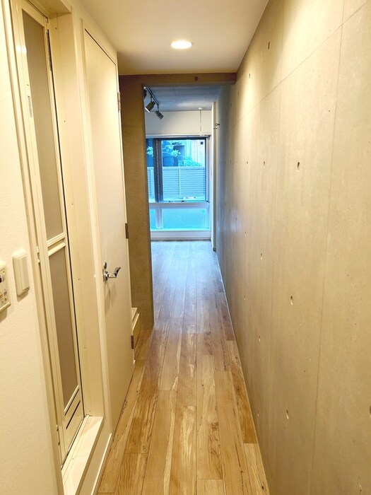 物件内観写真9　(廊下)