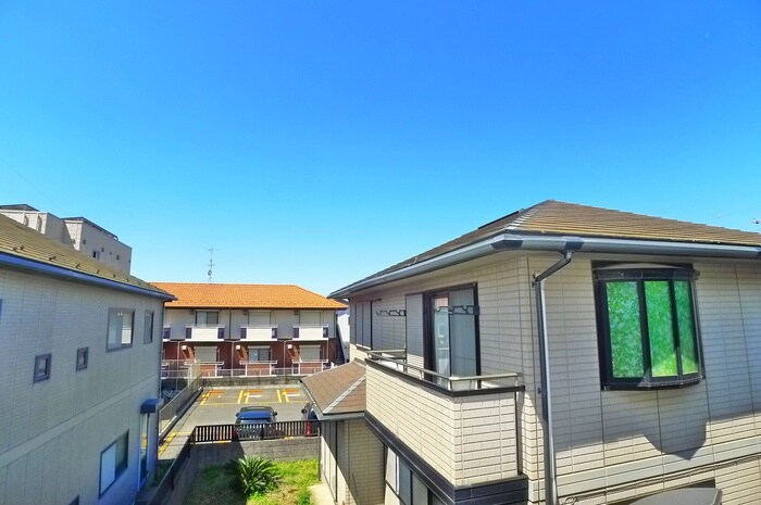 物件内観写真14　(室内からの展望)