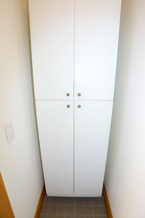 物件内観写真15　(靴箱)