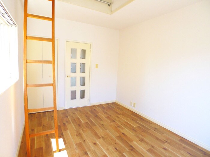 物件内観写真15　(居室)