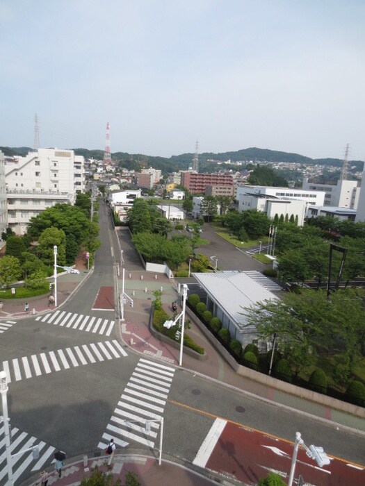 物件内観写真16　(室内からの展望)