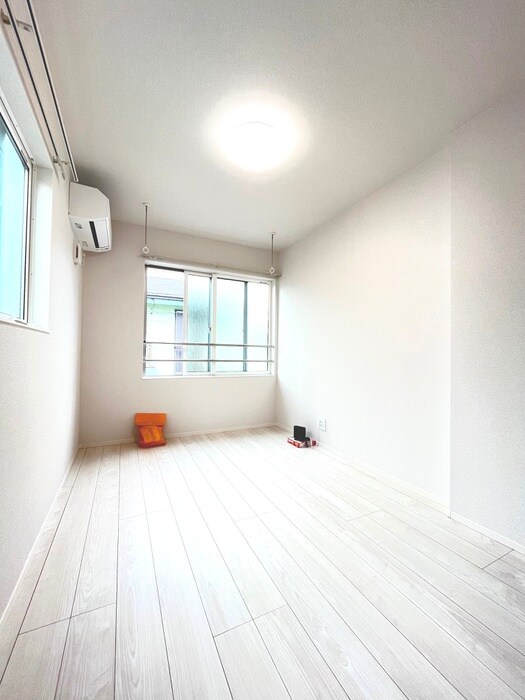 物件内観写真7　(居室)