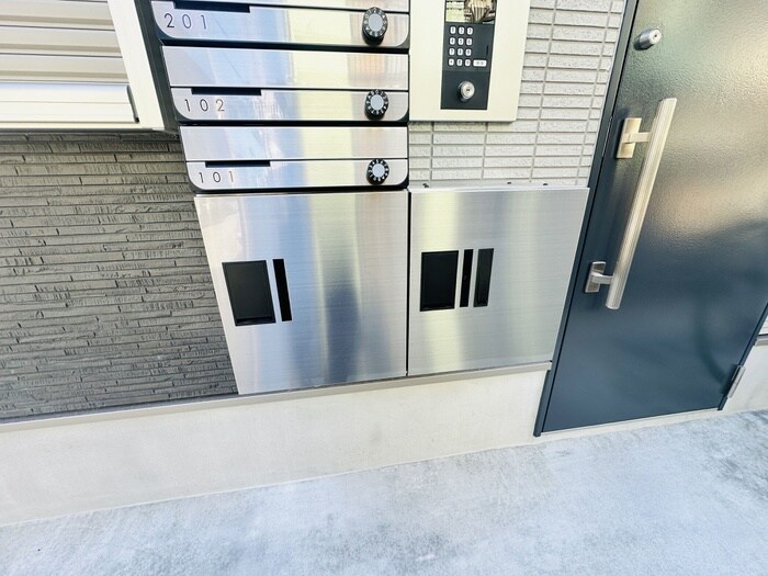 物件外観写真4　(建物設備)