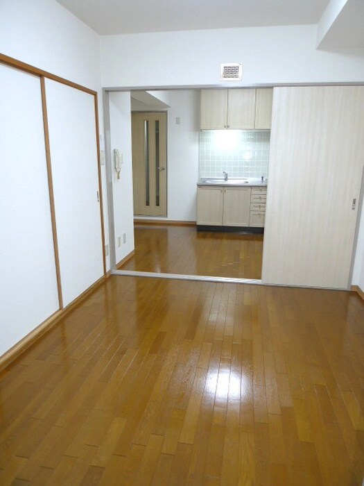 物件内観写真6　(居室)