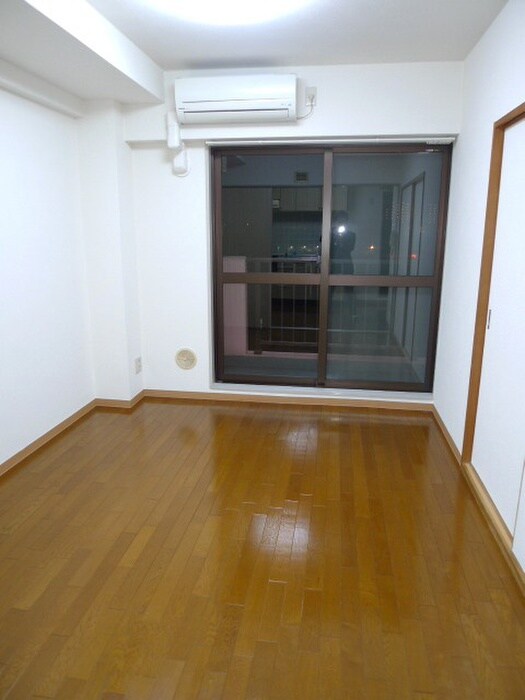 物件内観写真13　(室内からの展望)