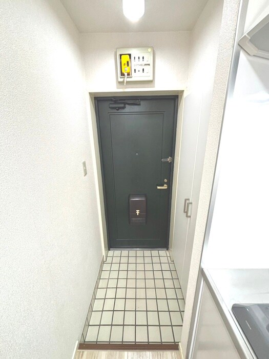 物件内観写真15　(玄関)