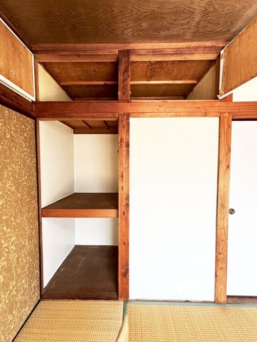 物件内観写真12　(収納)